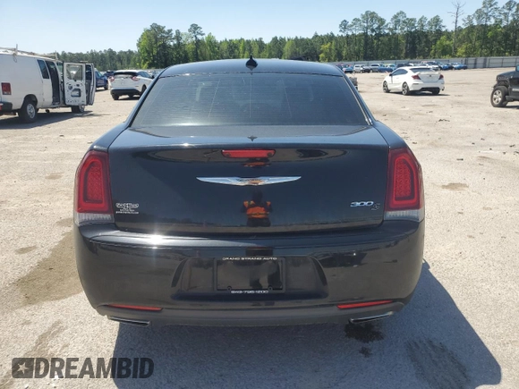 2018 Chrysler 300 S z VIN 2C3CCABG6JH222709, wystawiony jako Copart lot #52041445 z przebiegiem 145 578 mil mil oraz Szkoda całkowita • Salvage title. Historia ofert i sprzedaży dostępna na DreamBid. Obrazek 6.