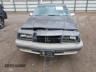 1992 Chrysler New Yorker z VIN 1C3XV66L3ND861794, wystawiony jako IAAI lot #41844564 z przebiegiem 68 016 mil mil oraz . Historia ofert i sprzedaży dostępna na DreamBid. Obrazek 6.