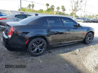 2022 Chrysler 300 Touring L with VIN 2C3CCADG9NH139553, listed as a Copart auction lot 50642475 with 55,895 mi miles and Salvage Title. Bid and sale history available at DreamBid. Image 3.