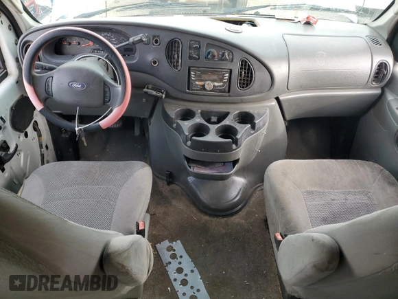 2006 Ford Econoline Passenger XL with VIN 1FBSS31L06DB13059, listed as a Copart auction lot 44926645 with 298,894 mi miles and Salvage Title. Bid and sale history available at carsss.com. Image 8.