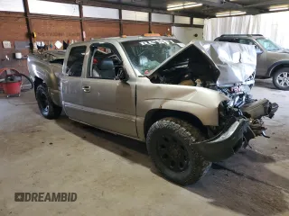 2003 GMC Sierra Denali z VIN 2GTFK69U531264188, wystawiony jako Copart lot #70624354 z przebiegiem Nie podano mil oraz Szkody całkowita. Historia ofert i sprzedaży dostępna na DreamBid. Obrazek 4.