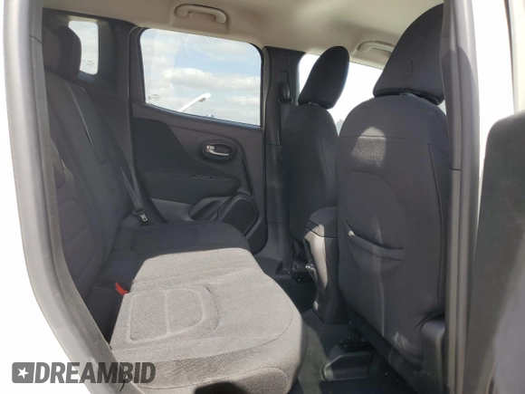 2020 Jeep Renegade Latitude с VIN ZACNJABB8LPL71930, выставлен на аукционе Copart как лот 53862435 с пробегом 84 261 миль миль и Списание • Salvage title. История ставок и продаж доступна на DreamBid. Изображение 10.