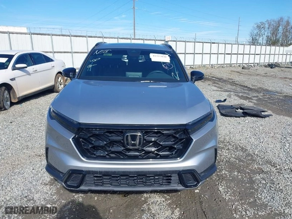 2024 Honda CR-V Hybrid Sport with VIN 5J6RS6H50RL017598, listed as a IAAI auction lot 41337030 with 8,414 mi miles. Bid and sale history available at carsss.com. Image 12.