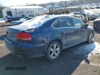 2012 Volkswagen Passat SE z VIN 1VWBH7A34CC109399, wystawiony jako IAAI lot #41411250 z przebiegiem 116 152 mil mil oraz . Historia ofert i sprzedaży dostępna na DreamBid. Obrazek 4.