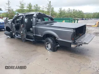 2004 Ford F-250 XL z VIN 1FTNW21P74EC39145, wystawiony jako IAAI lot #42263310 z przebiegiem 162 280 mil mil oraz . Historia ofert i sprzedaży dostępna na DreamBid. Obrazek 3.