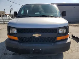 2014 Chevrolet Express Passenger LS z VIN 1GAWGPFG9E1185033, wystawiony jako Copart lot #44763045 z przebiegiem 185 883 mil mil oraz Szkoda całkowita • Salvage title. Historia ofert i sprzedaży dostępna na DreamBid. Obrazek 5.