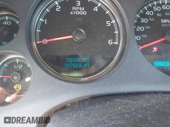 2008 Chevrolet Suburban 3LT with VIN 3GNFC16028G199257, listed as a IAAI auction lot 41757871 with 287,604 mi miles and . Bid and sale history available at DreamBid. Image 7.