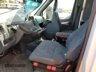 2005 Freightliner Sprinter with VIN WDYPD644X55808602, listed as a Copart auction lot 55554884 with 275,716 mi miles and Salvage Title. Bid and sale history available at DreamBid. Image 7.