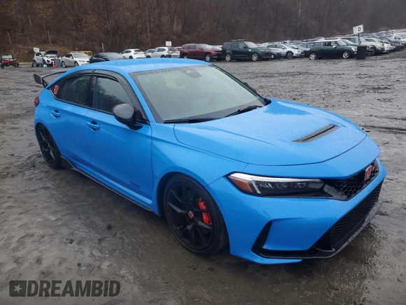2023 Honda Civic Type R z VIN JHMFL5G40PX000099, wystawiony jako Copart lot #83326014 z przebiegiem 13 741 mil mil oraz Szkoda całkowita • Salvage title. Historia ofert i sprzedaży dostępna na DreamBid. Obrazek 4.