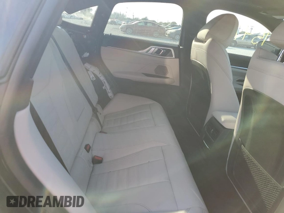 2023 BMW i4 eDrive40 z VIN WBY73AW07PFP07184, wystawiony jako Copart lot #42594723 z przebiegiem 1 547 mil mil oraz . Historia ofert i sprzedaży dostępna na DreamBid. Obrazek 10.