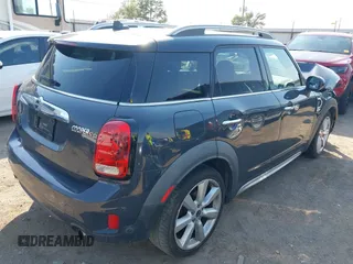 2019 MINI Countryman Cooper S с VIN WMZYT3C55K3E97201, выставлен на аукционе IAAI как лот 40550228 с пробегом Не указан миль и . История ставок и продаж доступна на DreamBid. Изображение 4.