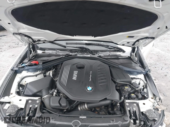 2017 BMW 3 Series z VIN WBA8Y3C32HG451028, wystawiony jako IAAI lot #41552648 z przebiegiem Nie podano mil oraz . Historia ofert i sprzedaży dostępna na DreamBid. Obrazek 10.