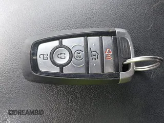 2021 Ford Edge SEL z VIN 2FMPK4J9XMBA59022, wystawiony jako IAAI lot #40596255 z przebiegiem 41 770 mil mil oraz . Historia ofert i sprzedaży dostępna na DreamBid. Obrazek 11.