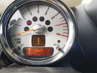 2012 MINI Countryman S z VIN WMWZC3C52CWM26424, wystawiony jako IAAI lot #41828011 z przebiegiem 145 678 mil mil oraz . Historia ofert i sprzedaży dostępna na DreamBid. Obrazek 7.