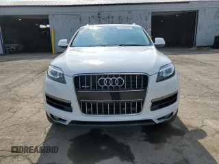 2014 Audi Q7 Premium Plus with VIN WA1LMAFE0ED013013, listed as a Copart auction lot 60080435 with 134,960 mi miles and Clean title. Bid and sale history available at DreamBid. Image 5.