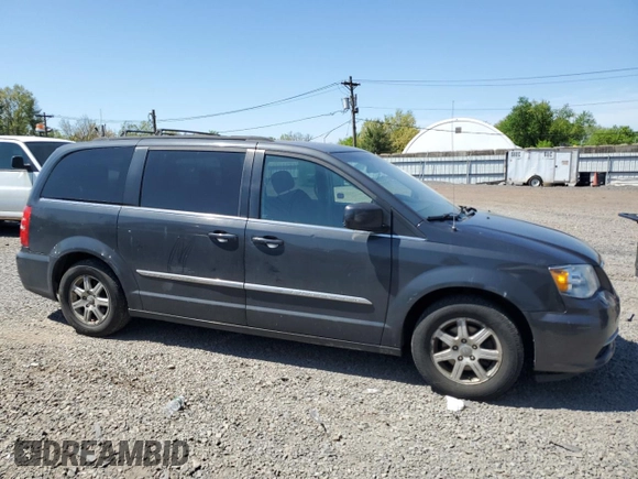 2012 Chrysler Town & Country Touring with VIN 2C4RC1BG9CR135731, listed as a Copart auction lot 55017145 with 143,855 mi miles and Clean Title. Bid and sale history available at DreamBid. Image 4.