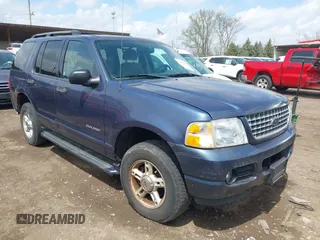 2004 Ford Explorer XLT z VIN 1FMZU63K84UB61637, wystawiony jako IAAI lot #42068668 z przebiegiem 182 907 mil mil oraz . Historia ofert i sprzedaży dostępna na DreamBid. Obrazek 1.