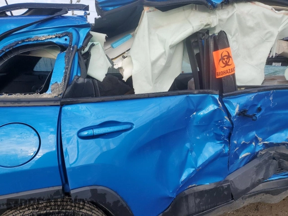 2018 Jeep Cherokee Latitude with VIN 1C4PJMCX3JD608391, listed as a Copart auction lot 51928225 with 163,287 mi miles and Salvage title. Bid and sale history available at DreamBid. Image 12.