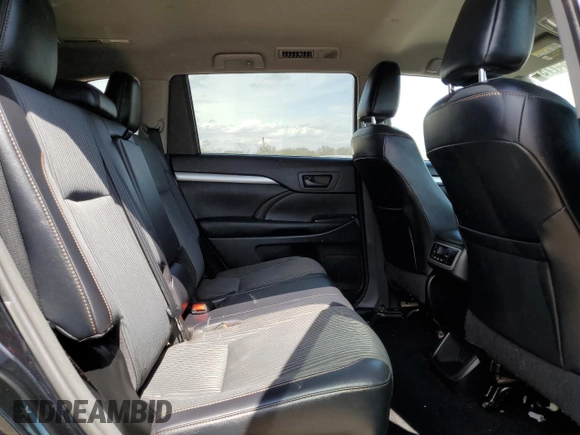 2016 Toyota Highlander LE z VIN 5TDBKRFH9GS312880, wystawiony jako Copart lot #49584775 z przebiegiem 116 519 mil mil oraz Szkoda całkowita • Salvage title. Historia ofert i sprzedaży dostępna na DreamBid. Obrazek 11.