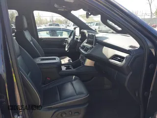 2023 GMC Yukon XL SLT z VIN 1GKS2GKD1PR137714, wystawiony jako IAAI lot #41982459 z przebiegiem 63 887 mil mil oraz . Historia ofert i sprzedaży dostępna na DreamBid. Obrazek 5.