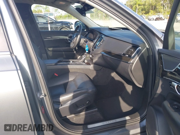 2018 Volvo XC90 Momentum with VIN YV4102CK7J1344205, listed as a IAAI auction lot 41730025 with 135,057 mi miles and . Bid and sale history available at DreamBid. Image 5.