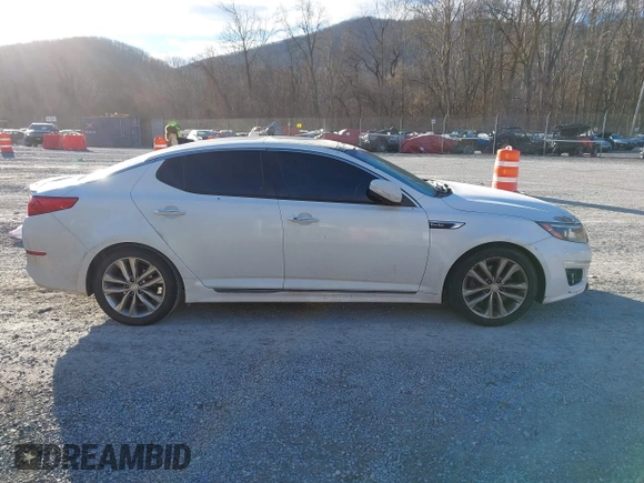 2015 Kia Optima SX Turbo with VIN 5XXGR4A65FG380362, listed as a IAAI auction lot 41443086 with 184,052 mi miles. Bid and sale history available at carsss.com. Image 13.