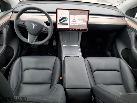 2024 Tesla Model Y Long Range with VIN 7SAYGDEE4RF024829, listed as a Copart auction lot 47305965 with 74,317 mi miles and Salvage Title. Bid and sale history available at carsss.com. Image 8.