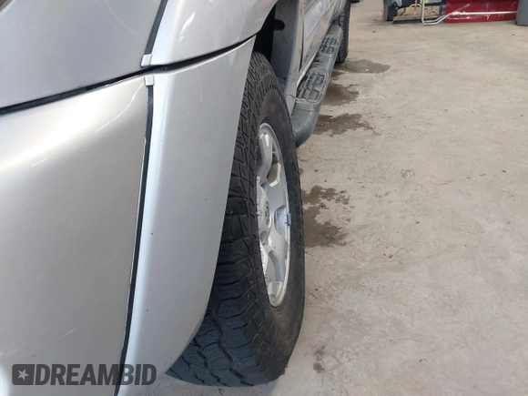 2011 Toyota Tacoma with VIN 3TMMU4FN1BM031502, listed as a IAAI auction lot 41333647 with 151,373 mi miles and . Bid and sale history available at DreamBid. Image 18.