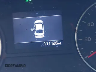 2020 Kia Optima SE z VIN 5XXGT4L33LG438808, wystawiony jako IAAI lot #41901977 z przebiegiem 111 126 mil mil oraz . Historia ofert i sprzedaży dostępna na DreamBid. Obrazek 14.