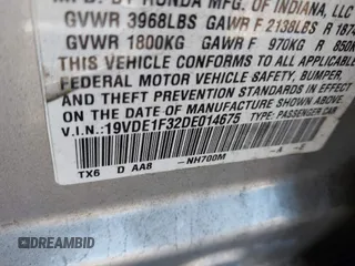 2013 Acura ILX with VIN 19VDE1F32DE014675, listed as a IAAI auction lot 41867371 with 177,361 mi miles. Bid and sale history available at carsss.com. Image 9.