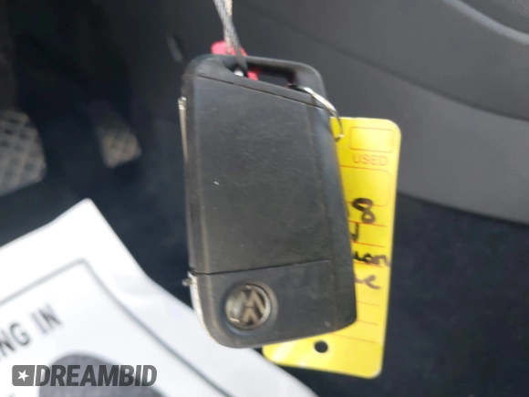 2018 Volkswagen Tiguan S с VIN 3VV1B7AX0JM028674, выставлен на аукционе IAAI как лот 42558427 с пробегом 104 562 миль миль и . История ставок и продаж доступна на DreamBid. Изображение 11.