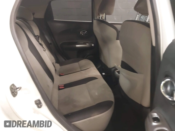 2014 Nissan Juke S with VIN JN8AF5MV2ET357647, listed as a IAAI auction lot 41414352 with 251,842 mi miles. Bid and sale history available at carsss.com. Image 8.
