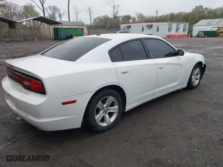 2012 Dodge Charger SE with VIN 2C3CDXBG0CH190147, listed as a IAAI auction lot 41975277 with 239,977 mi miles. Bid and sale history available at carsss.com. Image 4.