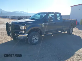 2019 Ford F-250 XL z VIN 1FT7X2B66KEE87332, wystawiony jako IAAI lot #41423827 z przebiegiem 206 947 mil mil oraz . Historia ofert i sprzedaży dostępna na DreamBid. Obrazek 2.