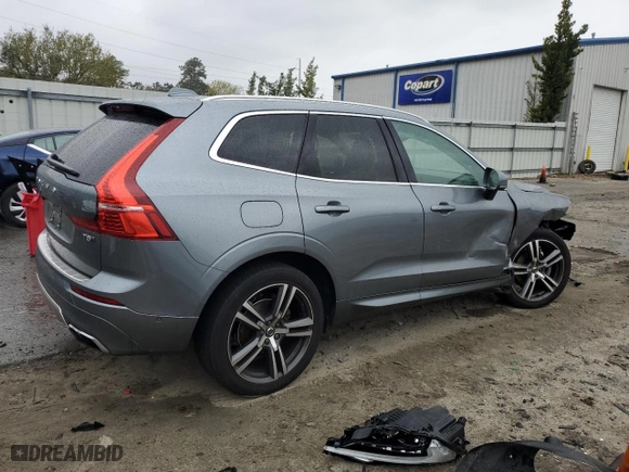 2018 Volvo XC60 Momentum with VIN LYV102RK0JB110409, listed as a Copart auction lot 49680635 with 37,104 mi miles and Salvage Title. Bid and sale history available at carsss.com. Image 3.