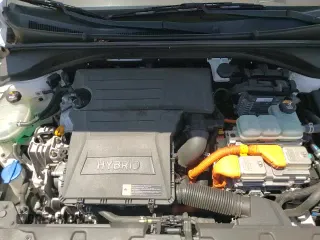 2020 Hyundai Ioniq Limited с VIN KMHC05LC5LU231372, выставлен на аукционе Copart как лот 60318185 с пробегом 73 039 миль миль и Списание • Salvage title. История ставок и продаж доступна на DreamBid. Изображение 15.