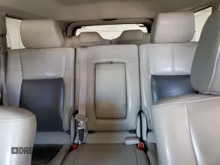 2008 Jeep Commander Limited with VIN 1J8HH58N28C130633, listed as a Copart auction lot 61009065 with 206,121 mi miles and Salvage title. Bid and sale history available at DreamBid. Image 10.