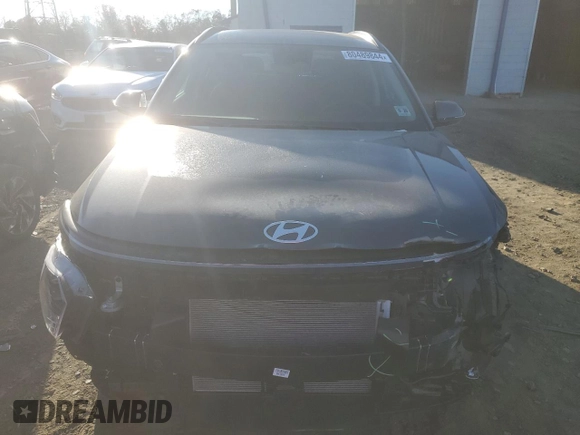 2025 Hyundai Kona SEL Convenience with VIN KM8HCCAB3SU192744, listed as a Copart auction lot 80489844 with 899 mi miles and Salvage Title. Bid and sale history available at DreamBid. Image 5.