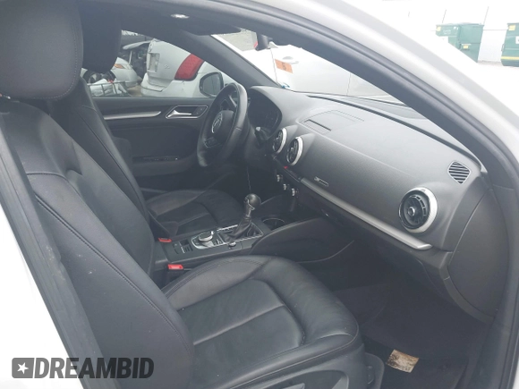 2019 Audi A3 Premium z VIN WAUAUGFF5K1014435, wystawiony jako IAAI lot #40952640 z przebiegiem 61 525 mil mil oraz . Historia ofert i sprzedaży dostępna na DreamBid. Obrazek 5.