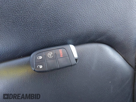 2021 Jeep Renegade Limited with VIN ZACNJDD15MPM23814, listed as a IAAI auction lot 41365411 with 51,349 mi miles and . Bid and sale history available at DreamBid. Image 11.