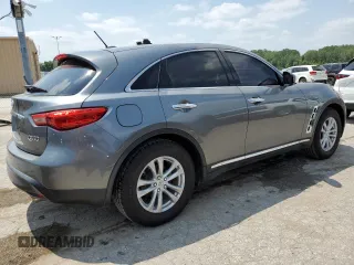 2017 Infiniti QX70 z VIN JN8CS1MU8HM142437, wystawiony jako Copart lot #66139144 z przebiegiem 104 241 mil mil oraz Szkoda całkowita • Salvage title. Historia ofert i sprzedaży dostępna na DreamBid. Obrazek 3.