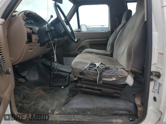 1996 Ford Bronco Custom with VIN 1FMEU15H7TLB45968, listed as a Copart auction lot 53925305 with 0 mi miles and Clean Title. Bid and sale history available at carsss.com. Image 7.