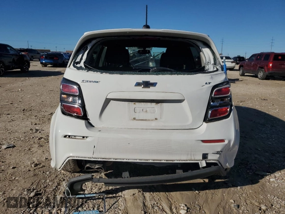 2018 Chevrolet Sonic LT z VIN 1G1JD6SH0J4131575, wystawiony jako Copart lot #86982344 z przebiegiem 81 862 mil mil oraz Szkoda całkowita • Salvage title. Historia ofert i sprzedaży dostępna na DreamBid. Obrazek 6.