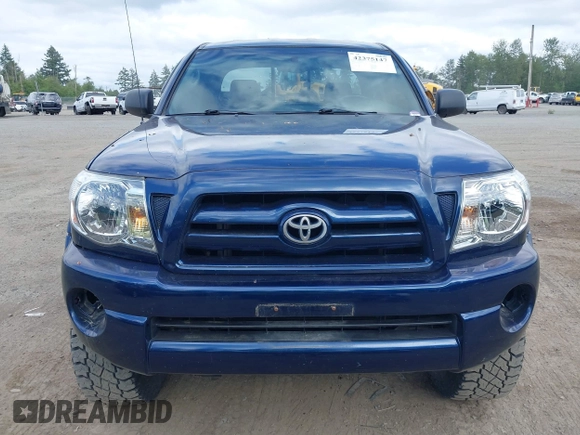 2005 Toyota Tacoma z VIN 5TEUU42NX5Z071204, wystawiony jako IAAI lot #42375147 z przebiegiem 196 158 mil mil oraz . Historia ofert i sprzedaży dostępna na DreamBid. Obrazek 12.