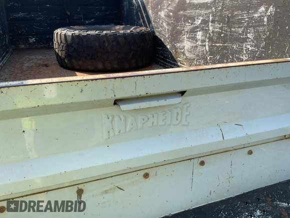 2013 Ford F-250 XL with VIN 1FDBF2B60DEA26915, listed as a IAAI auction lot 42674430 with 111,183 mi miles and . Bid and sale history available at DreamBid. Image 6.