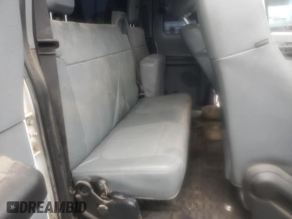 2013 Ford F-250 XLT with VIN 1FT7X2ATXDEA89535, listed as a Copart auction lot 45032825 with 304,653 mi miles and Clean title. Bid and sale history available at DreamBid. Image 10.