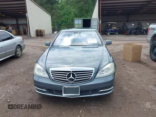 2010 Mercedes-Benz S 550 with VIN WDDNG7BB5AA326323, listed as a IAAI auction lot 42101314 with 112,946 mi miles and . Bid and sale history available at DreamBid. Image 12.