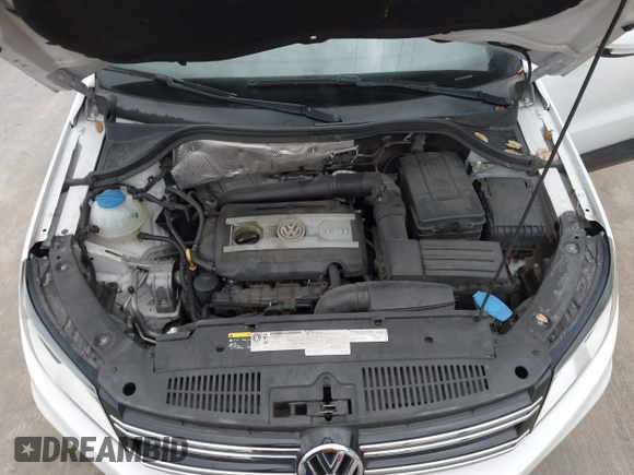 2015 Volkswagen Tiguan R-Line with VIN WVGAV7AX5FW585248, listed as a IAAI auction lot 41909618 with 137,448 mi miles and . Bid and sale history available at DreamBid. Image 10.