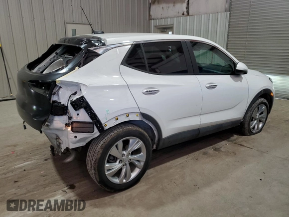 2024 Buick Encore GX Preferred z VIN KL4AMBS25RB158008, wystawiony jako Copart lot #61909735 z przebiegiem 10 933 mil mil oraz Czysty tytuł • Clean title. Historia ofert i sprzedaży dostępna na DreamBid. Obrazek 3.