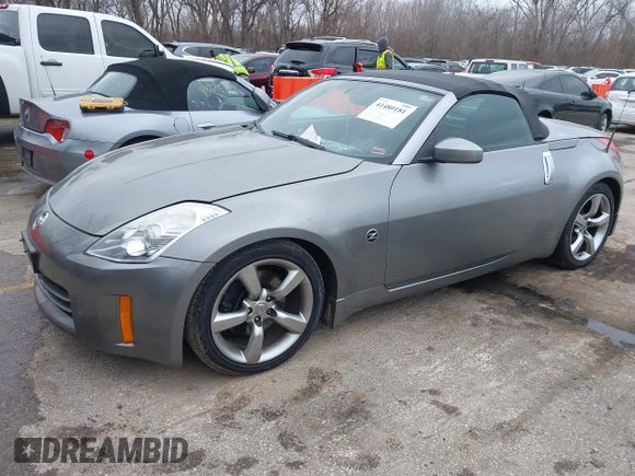 2006 Nissan 350Z Touring with VIN JN1AZ36A26M457957, listed as a IAAI auction lot 41480181 with 103,606 mi miles. Bid and sale history available at carsss.com. Image 2.